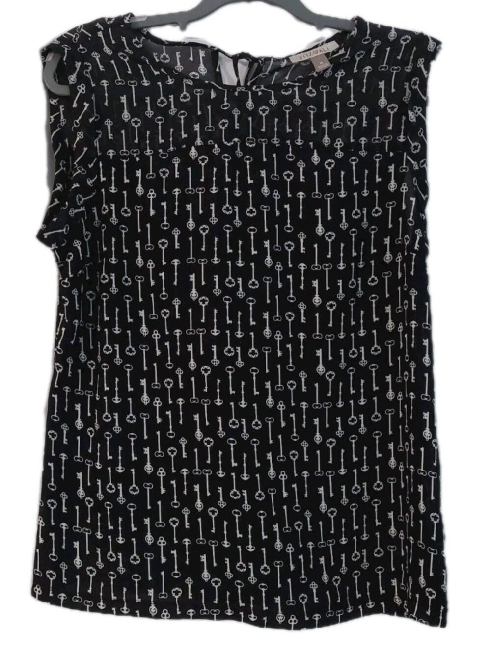 Roz & Ali Womens Shirt Size Medium Sleeveless Black White Key Pattern READ